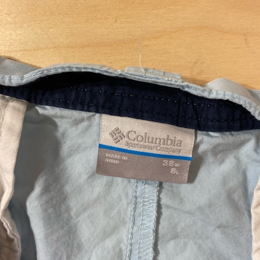 Columbia Shorts. Size 38 W (BB) - Picture 4 of 8